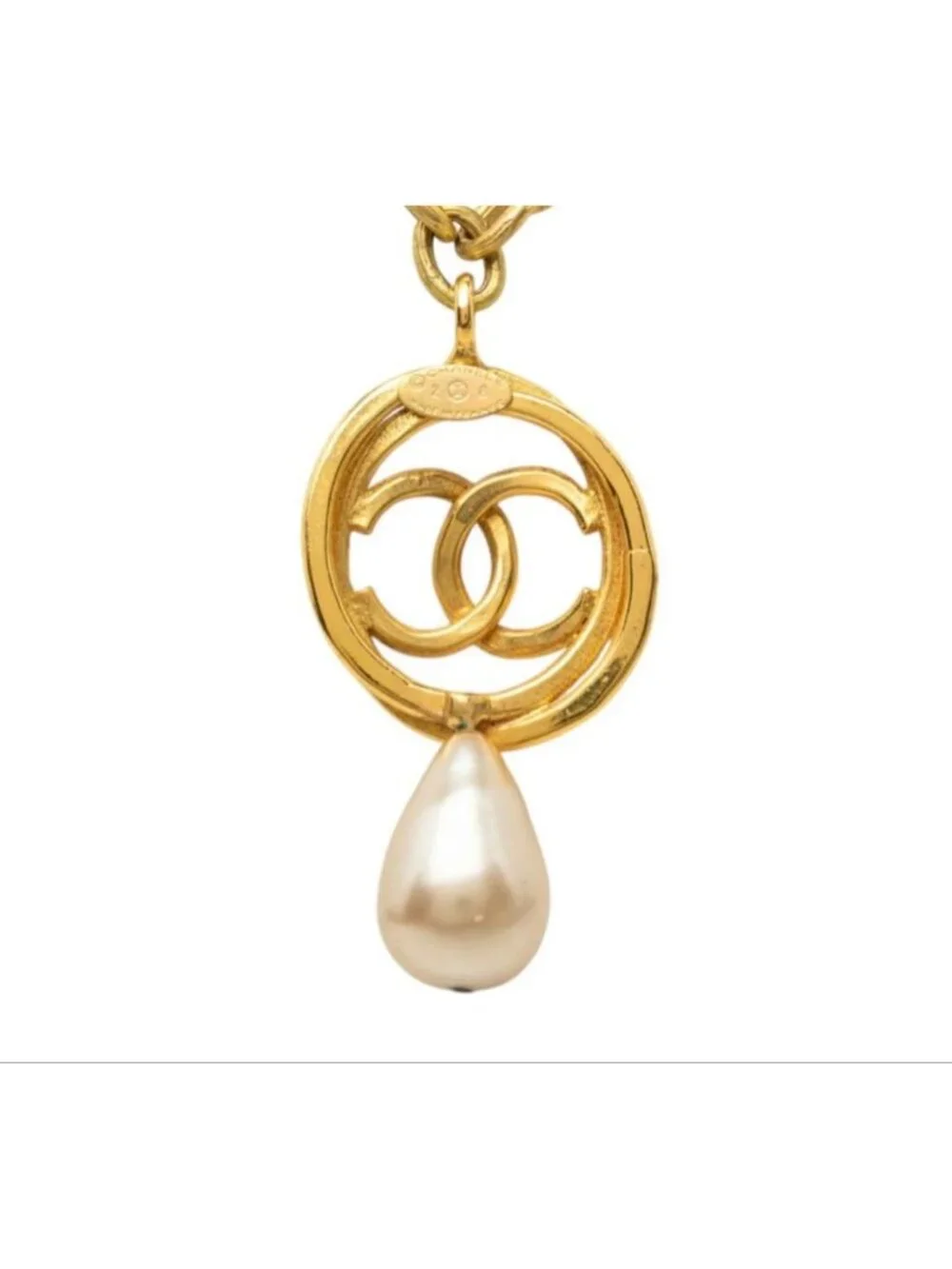 CHANEL brand color